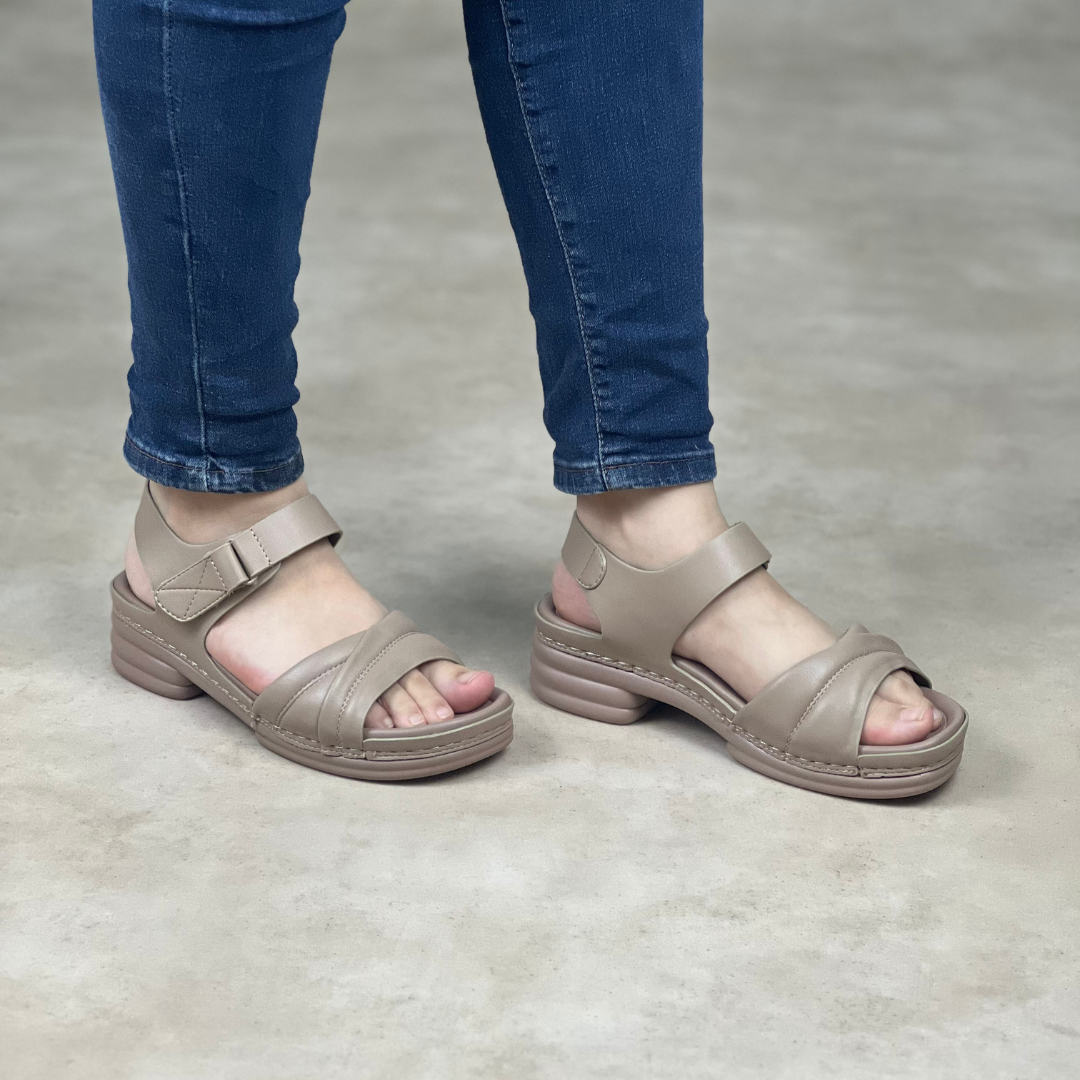 Sandale tendance avec talon