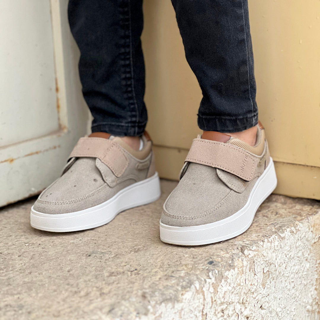 Chaussure style bateau a scratch