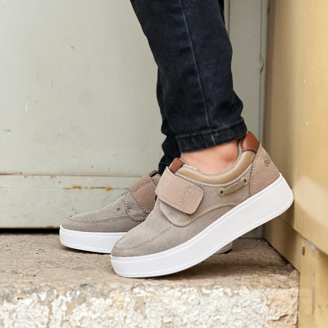 Chaussure style bateau a scratch