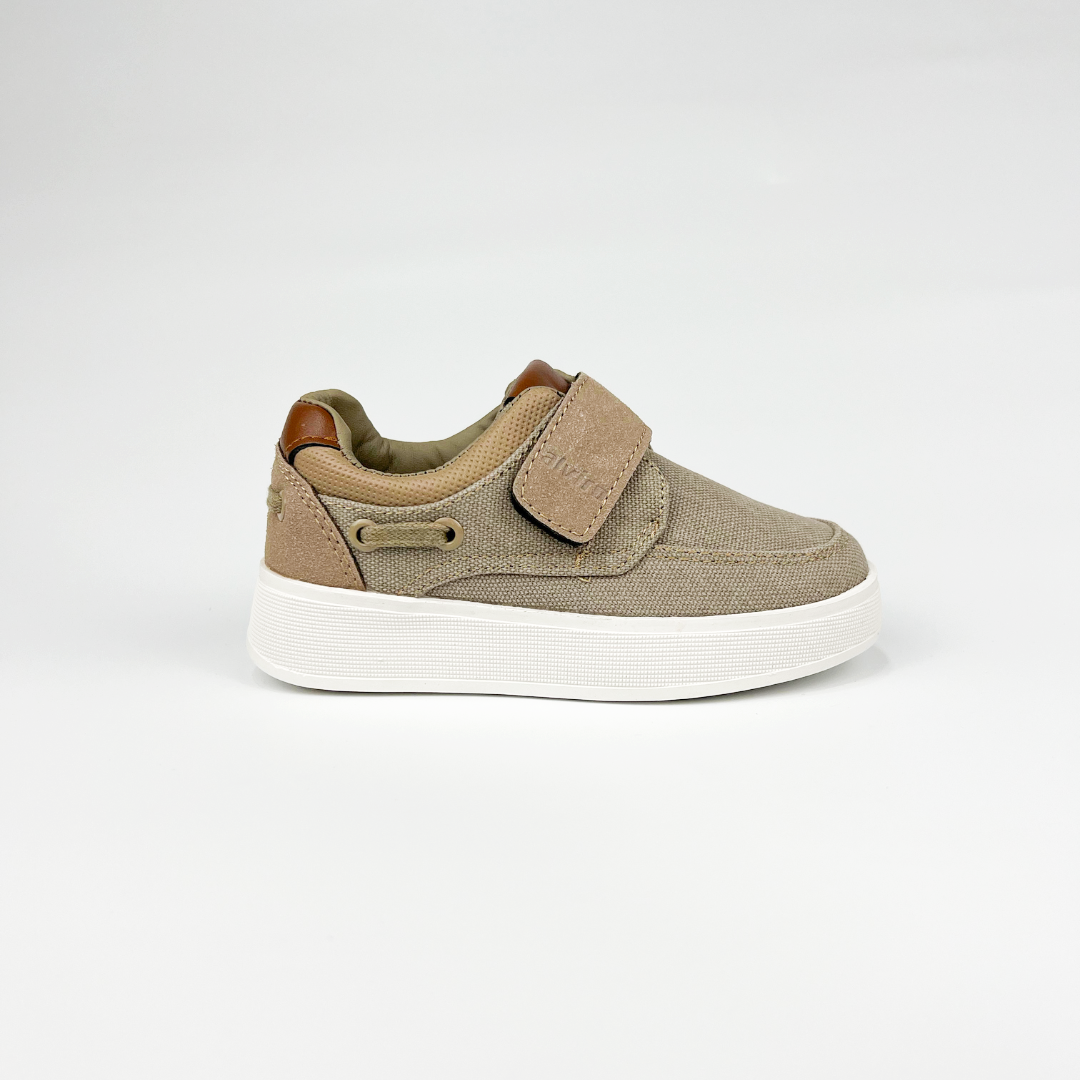 Chaussure style bateau a scratch