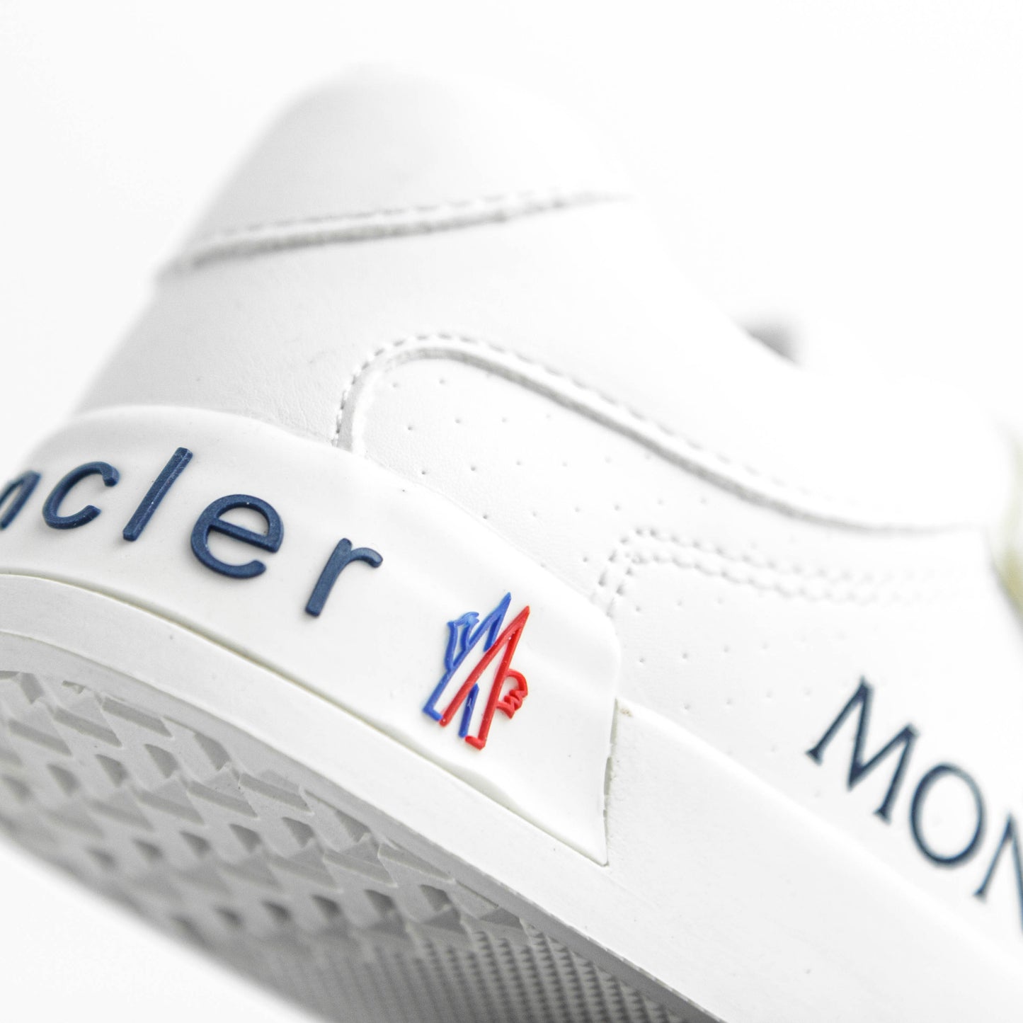 Baskets moncler white