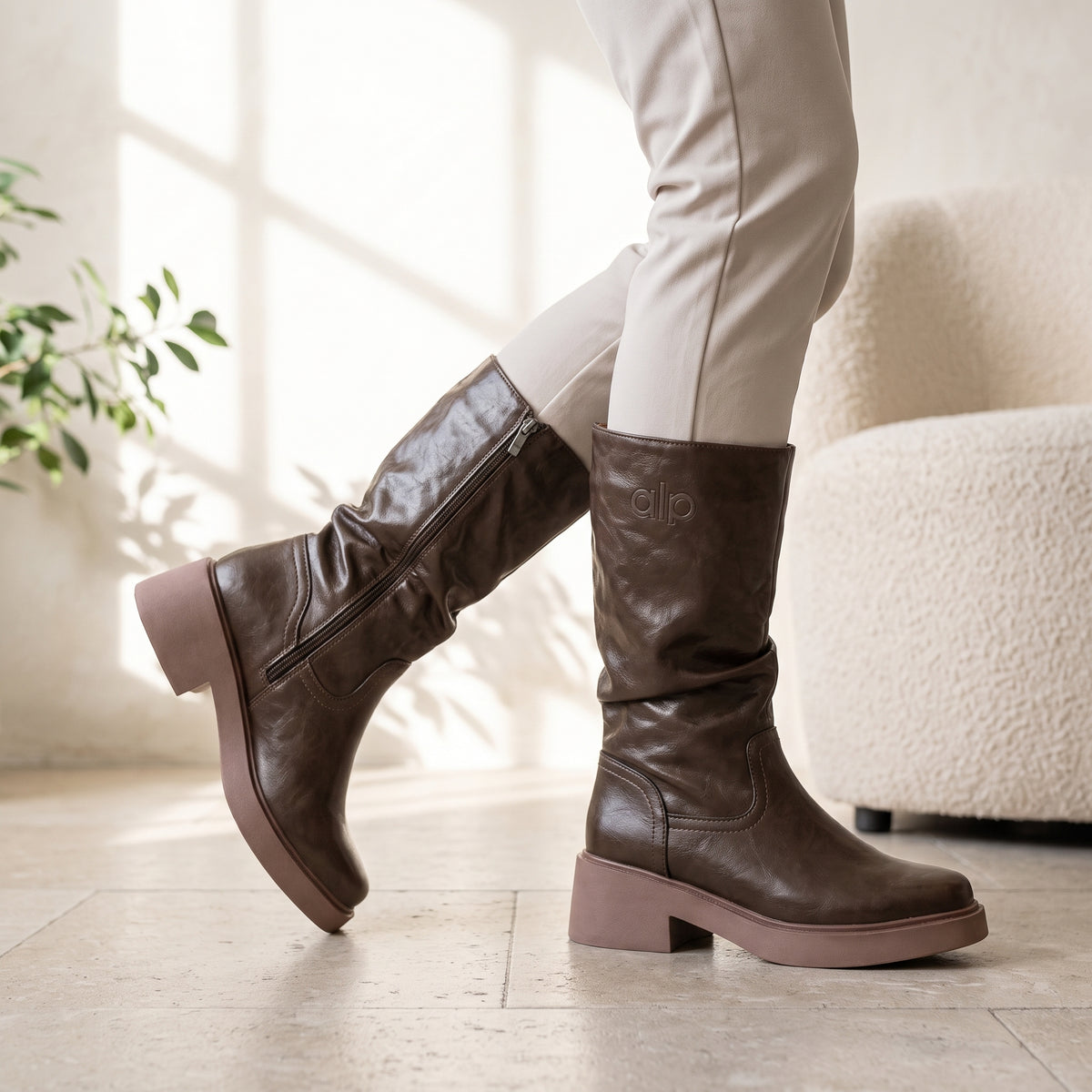 Demi cavaliere S 102